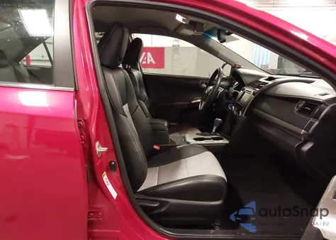 2012 Toyota Camry Se z USA, uszkodzony, nr VIN 4T1BF1FK0CU590313